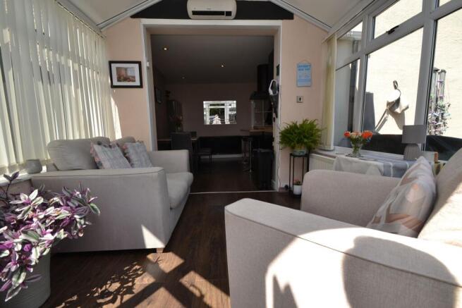 3 bed Semi-Detached for sale Image 11