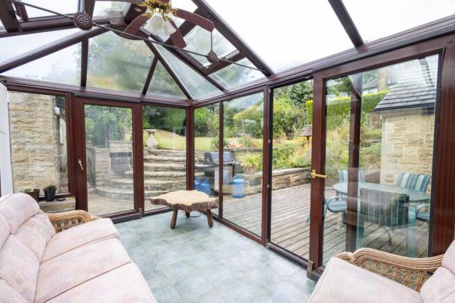 4 bed Bungalow for sale Image 8