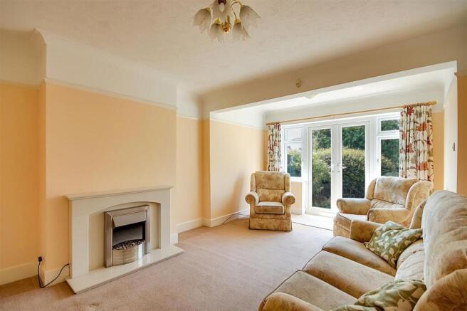 Saxony Road, Worthing, BN14 photo 2