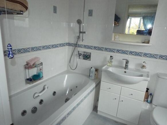 Photo 9