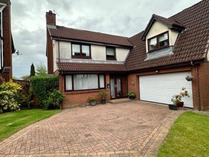 Parkinch, Erskine, Renfrewshire, PA8