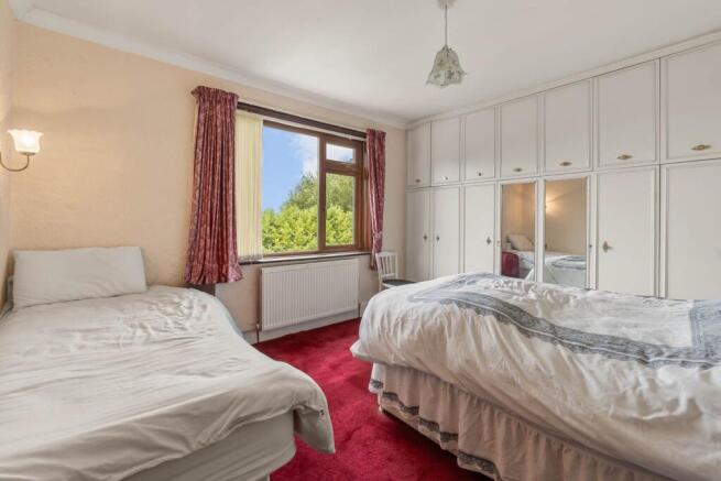 4 bed Detached for sale Image 12