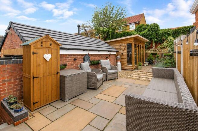2 bed Semi-Detached for sale Image 11