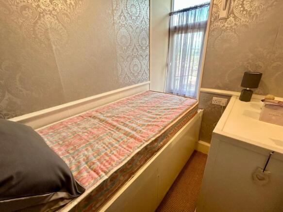 2 bed Terraced for sale Image 9