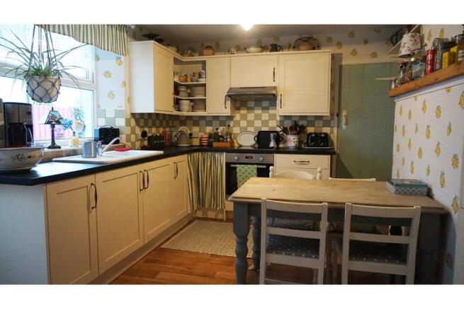 Kitchen / Breakfast