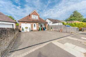 82, Sylvia Avenue, Pinner HA5 4QL