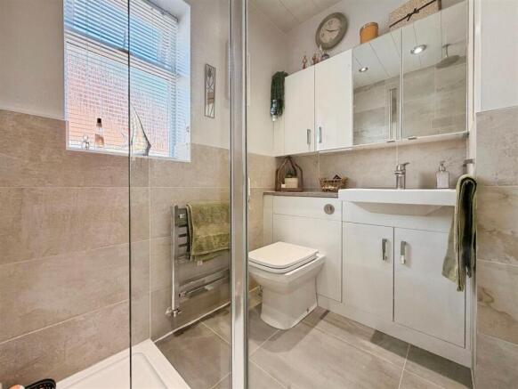 2 bed Semi-Detached Bungalow for sale Image 12