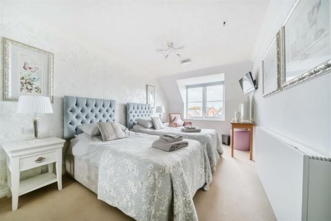 Owners Guest Suite (2).jpg