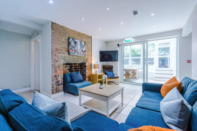 19 Kensington Terrace Living Room 1
