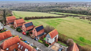 43, Elliotts Way, Horsted, Chatham ME4 6EF