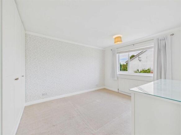 3 bed Semi-Detached for sale Image 8
