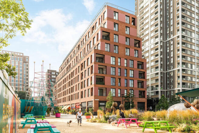 2-bed flat on Elephant Park, Elephant and Castle , £650,000