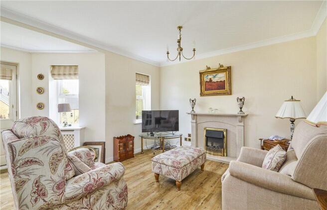 2 bed Apartment for sale Image 4
