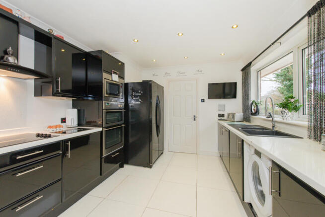 Kitchen 2
