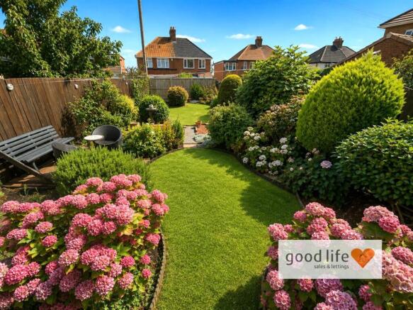 20260812_081726782_iOS3 appleforth avenue.jpg