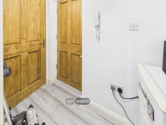 1 bed Apartment to rent Image 5