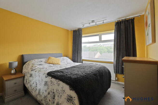 3 bed Semi-Detached for sale Image 8