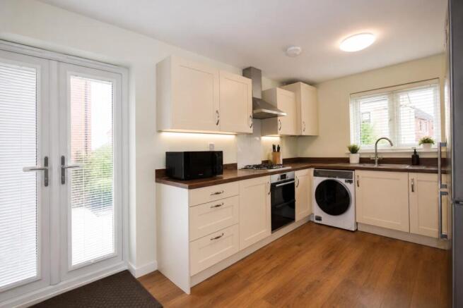 KITCHEN/ DINER