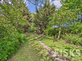 2, Sadlers Villa, London Road, South Benfleet, Benfleet SS7 5TN