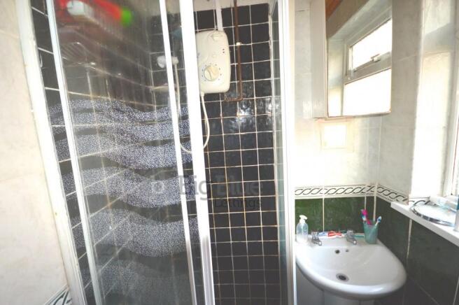 5 bed Terraced to rent Image 8