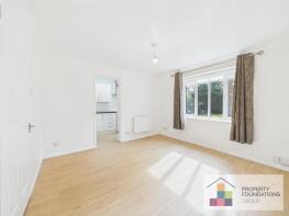 32, Pennyroyal Court, Reading RG1 6HE