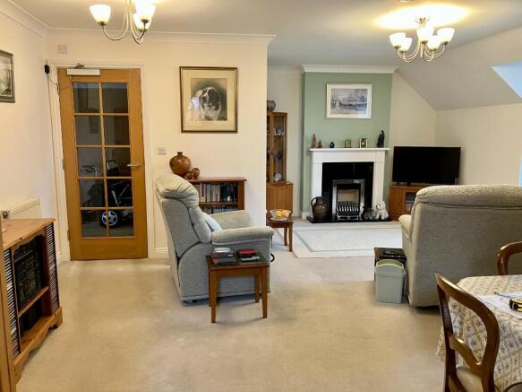 Photo 3