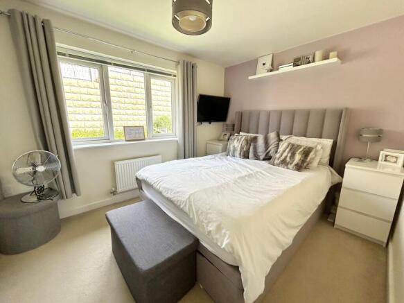2 bed Semi-Detached for sale Image 6