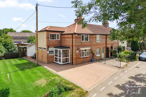 Weald Hall Lane, Thornwood, CM16