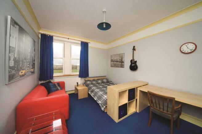 Photo 10