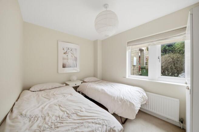 3 bed Semi-Detached for sale Image 10