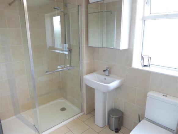 Refitted Four Piece Family Bathroom