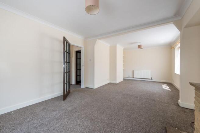 Lounge/ Dining Room