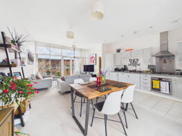 Apartment 6, Capstan Court, Basin Road, Worcester WR5 3GS