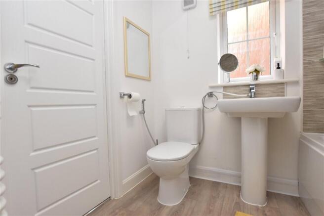 3 bed Town House for sale Image 10