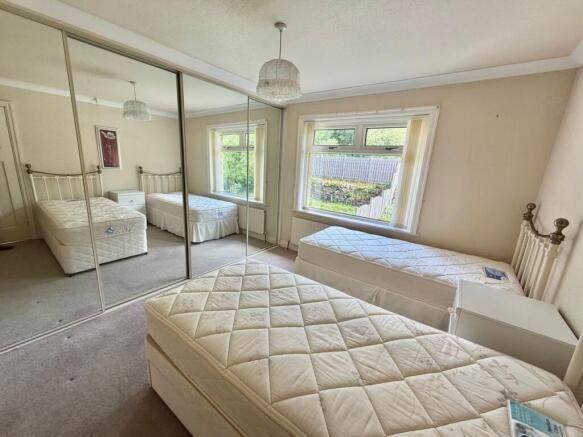 3 bed Semi-Detached for sale Image 9