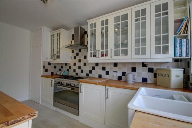 Kitchen Pic 2
