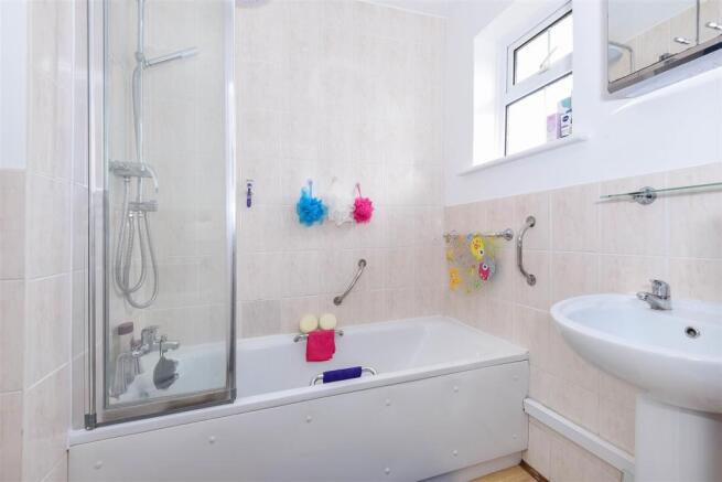Bathroom.jpg