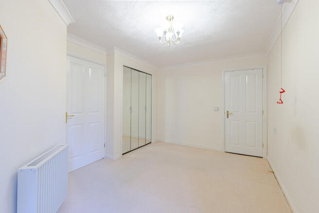 1 bed Flat for sale Image 8