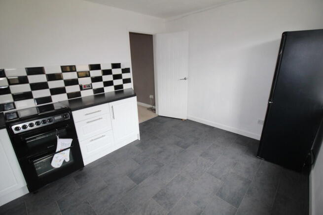 Foxley Close, Warminster photo 4
