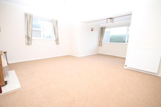 THROUGH LOUNGE
