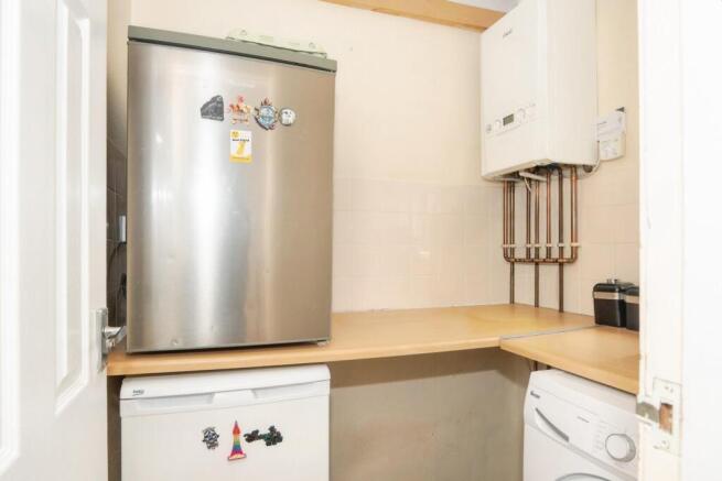 1 bed Flat for sale Image 9