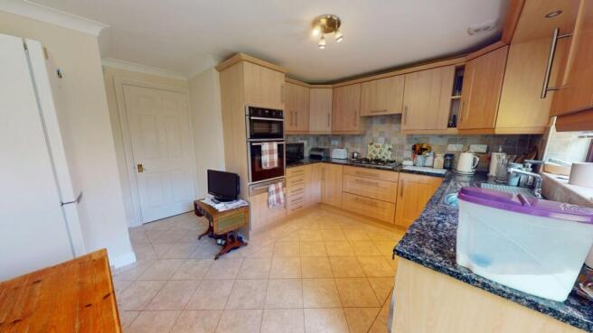 3 bed Semi-Detached Bungalow for sale Image 5