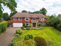 8, Cricket Way, Weybridge KT13 9LP