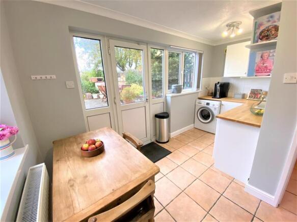 BREAKFAST UTILITY ROOM
