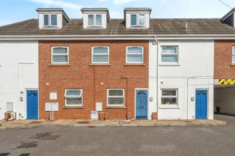 Manor Park Avenue, Portsmouth, Hampshire, PO3
