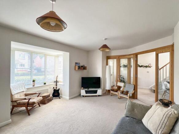 Clos Yr Eryr, Bridgend, CF35 photo 3