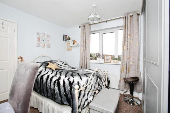 3 bed Semi-Detached for sale Image 10