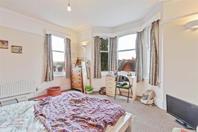 bedroom (3).jpg