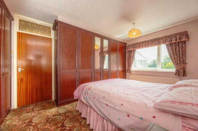 2 bed Detached Bungalow for sale Image 12