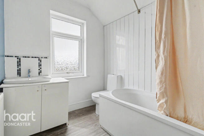 2 bed Terraced for sale Image 9